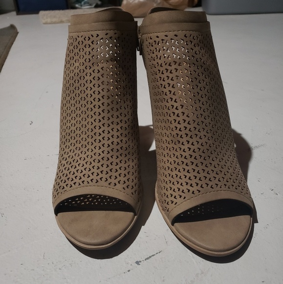 Soda size 9 cute summer shoes - Picture 2 of 4